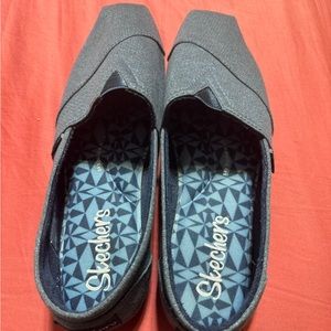 Sketchers loafers